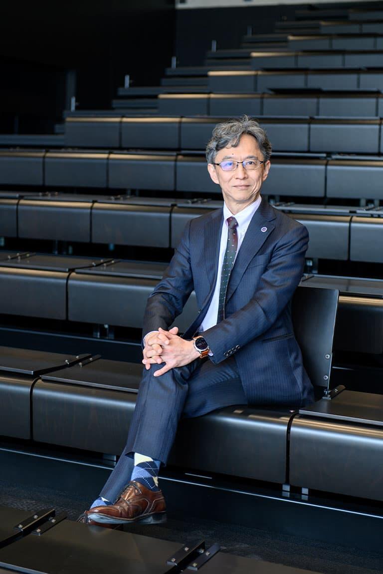遠藤 靖典