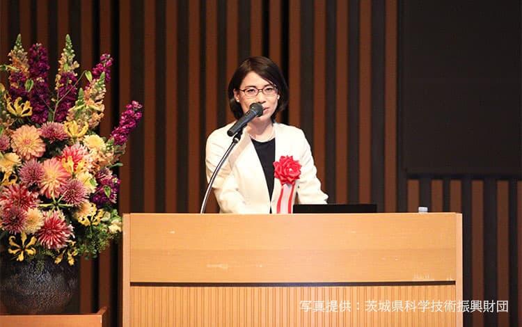 写真:受賞記念講演会の様子