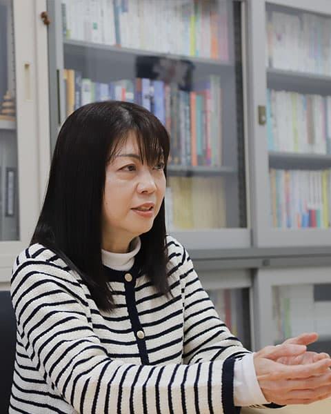 写真：外山 美樹 教授